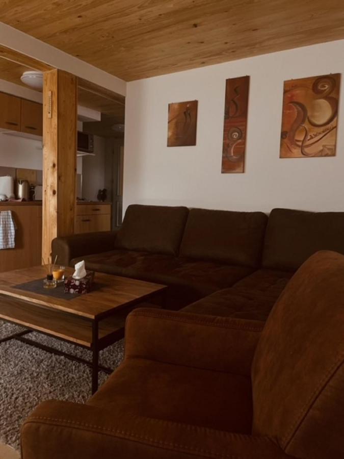 Zu Den Weinbergen Apartment *